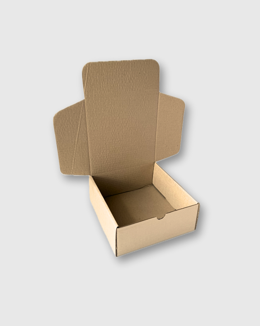 caja 20cm x 19cm x 7.5cm