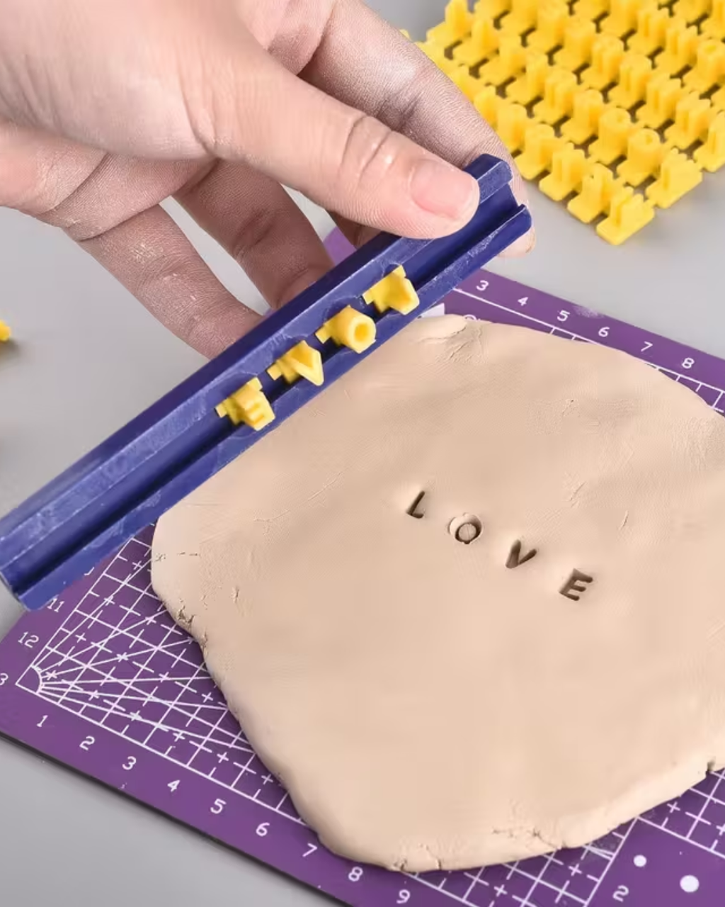 Juego de estampadora de sellos con letras y números del alfabeto