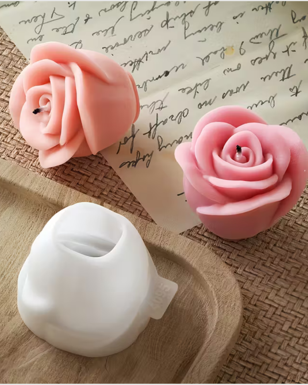 2 moldes de silicona en forma de rosa