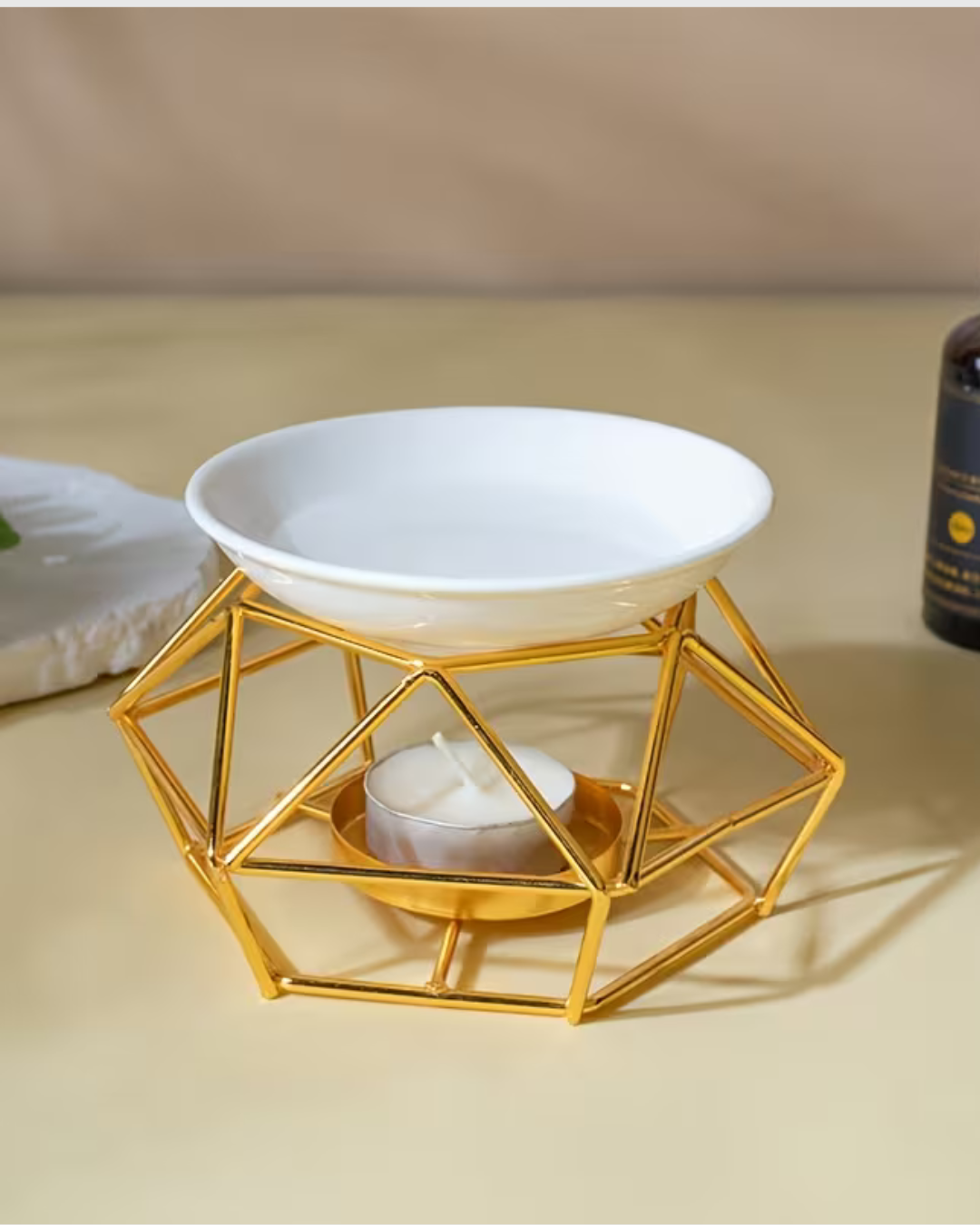 Pebetero de hierro forjado dorado