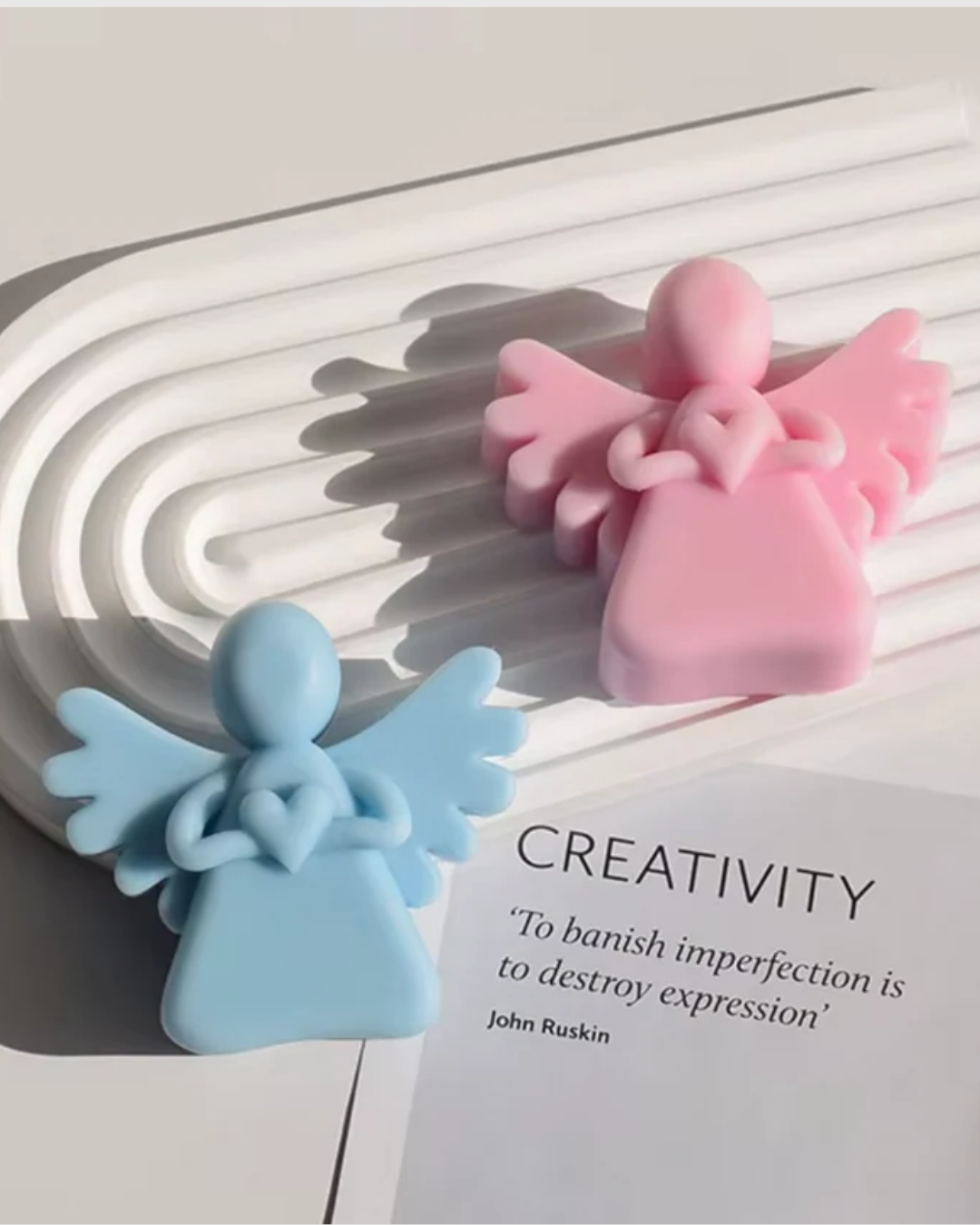 Molde de silicona con forma de angel con corazón