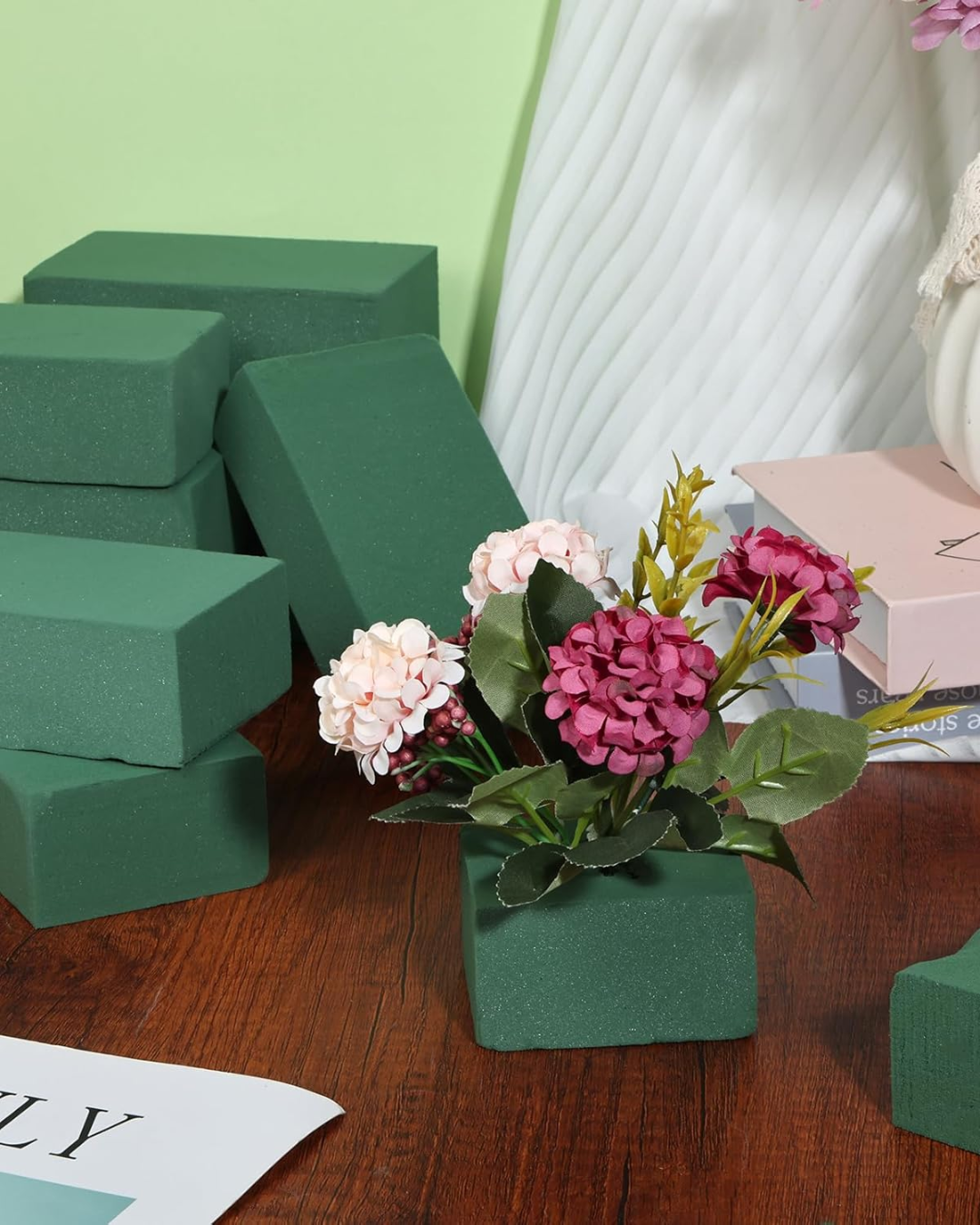 Oasis para flores en espuma floral verde